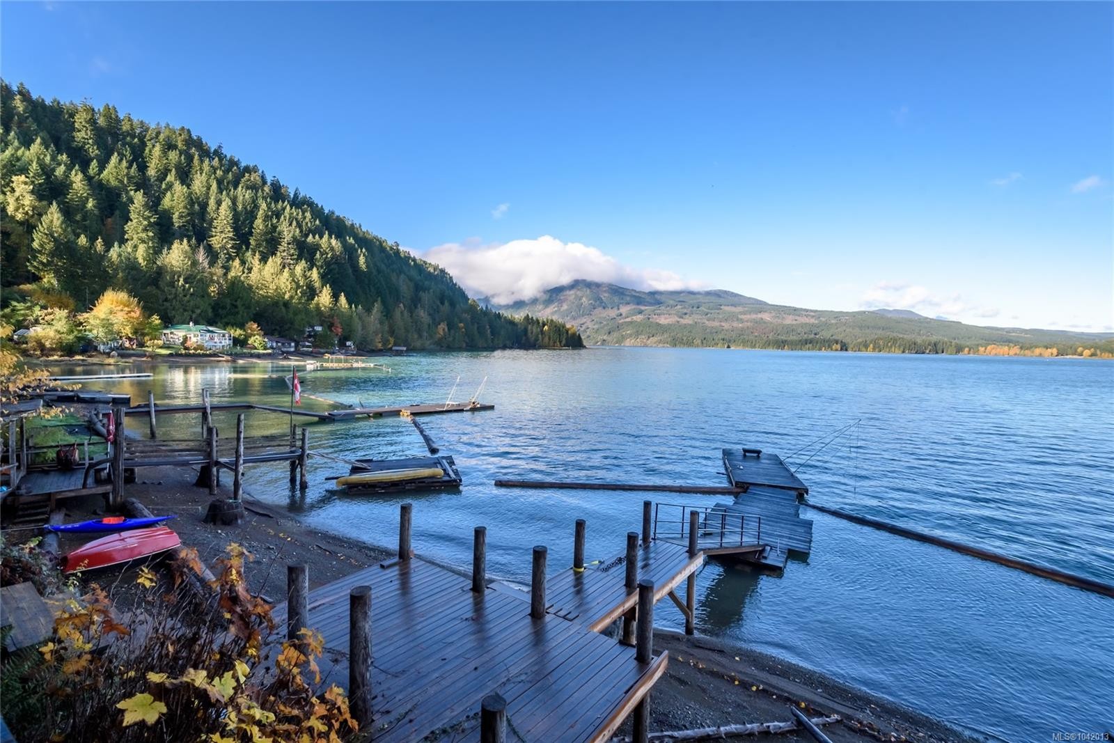 111 Horbury Rd, Cumberland, BC