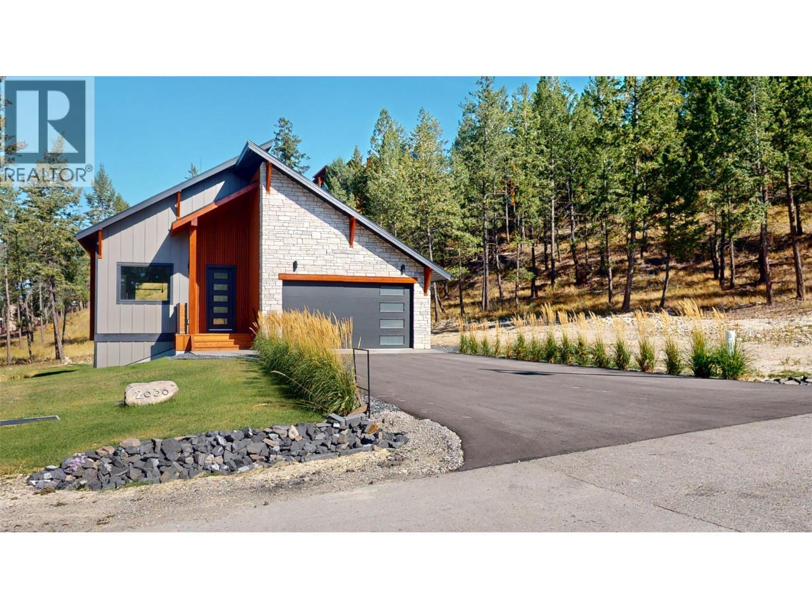 2636 Taynton Trail, Invermere, BC - Outdoor