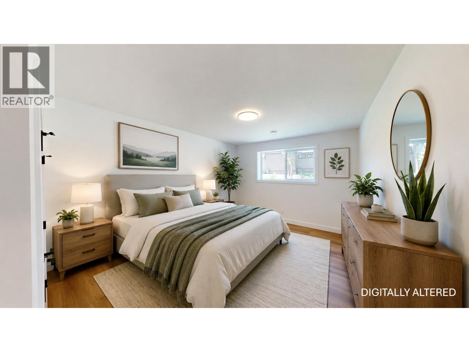Lower Level Full Bathroom - 2636 Taynton Trail, Invermere, BC - Indoor