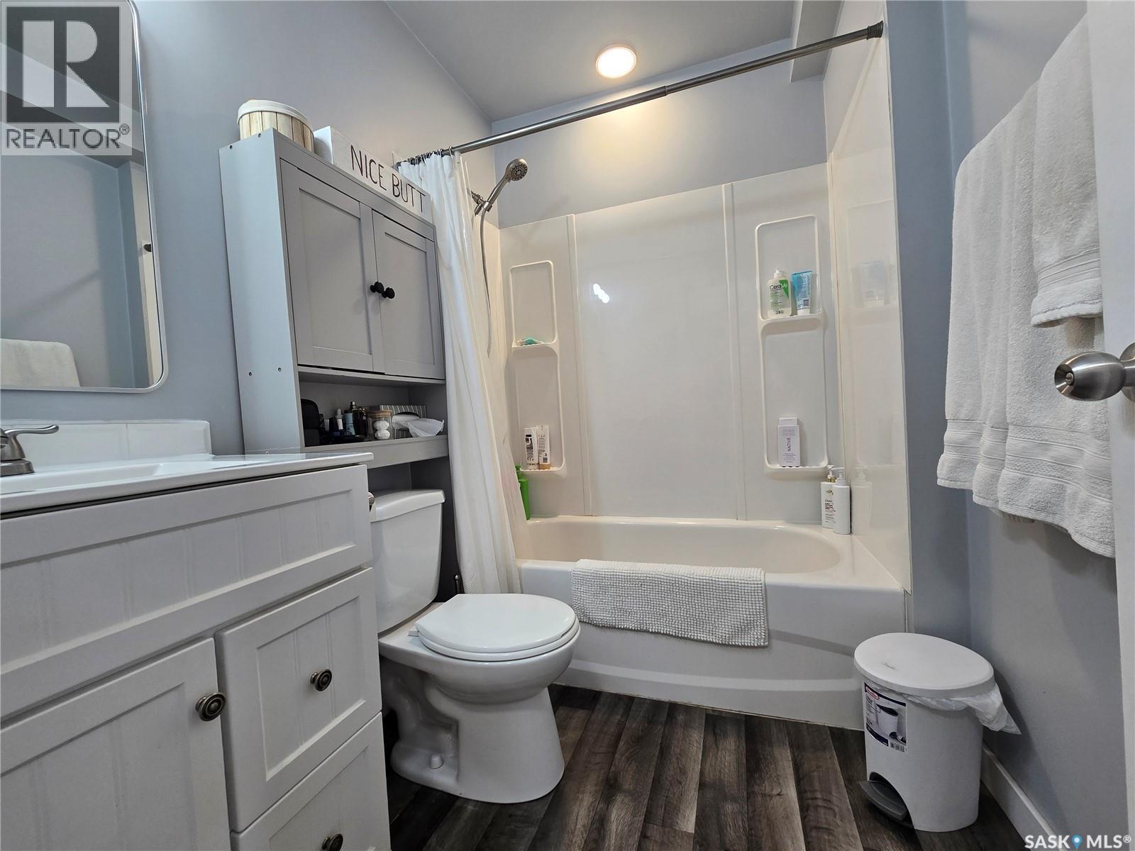 107 9Th Avenue S, Weyburn, SK