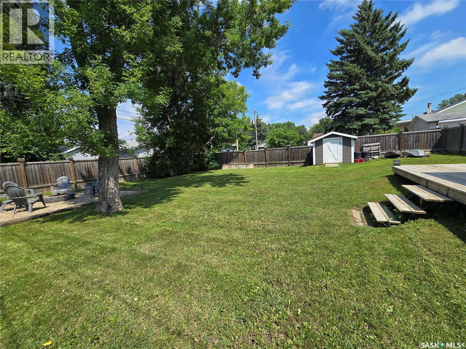 107 9Th Avenue S, Weyburn, SK