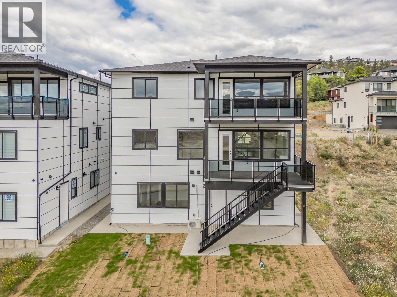 1152 Hume Avenue, Kelowna, BC