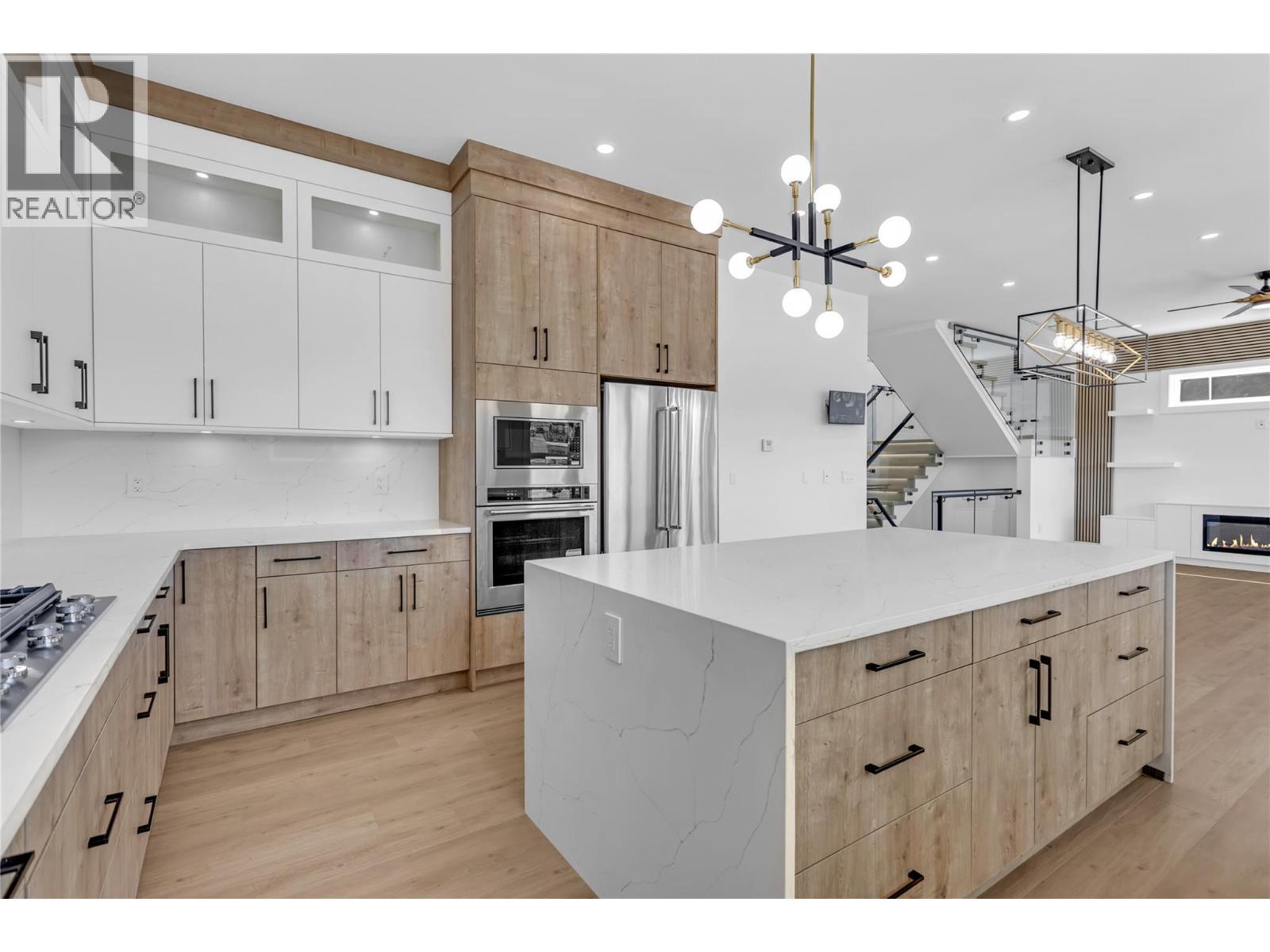 1152 Hume Avenue, Kelowna, BC