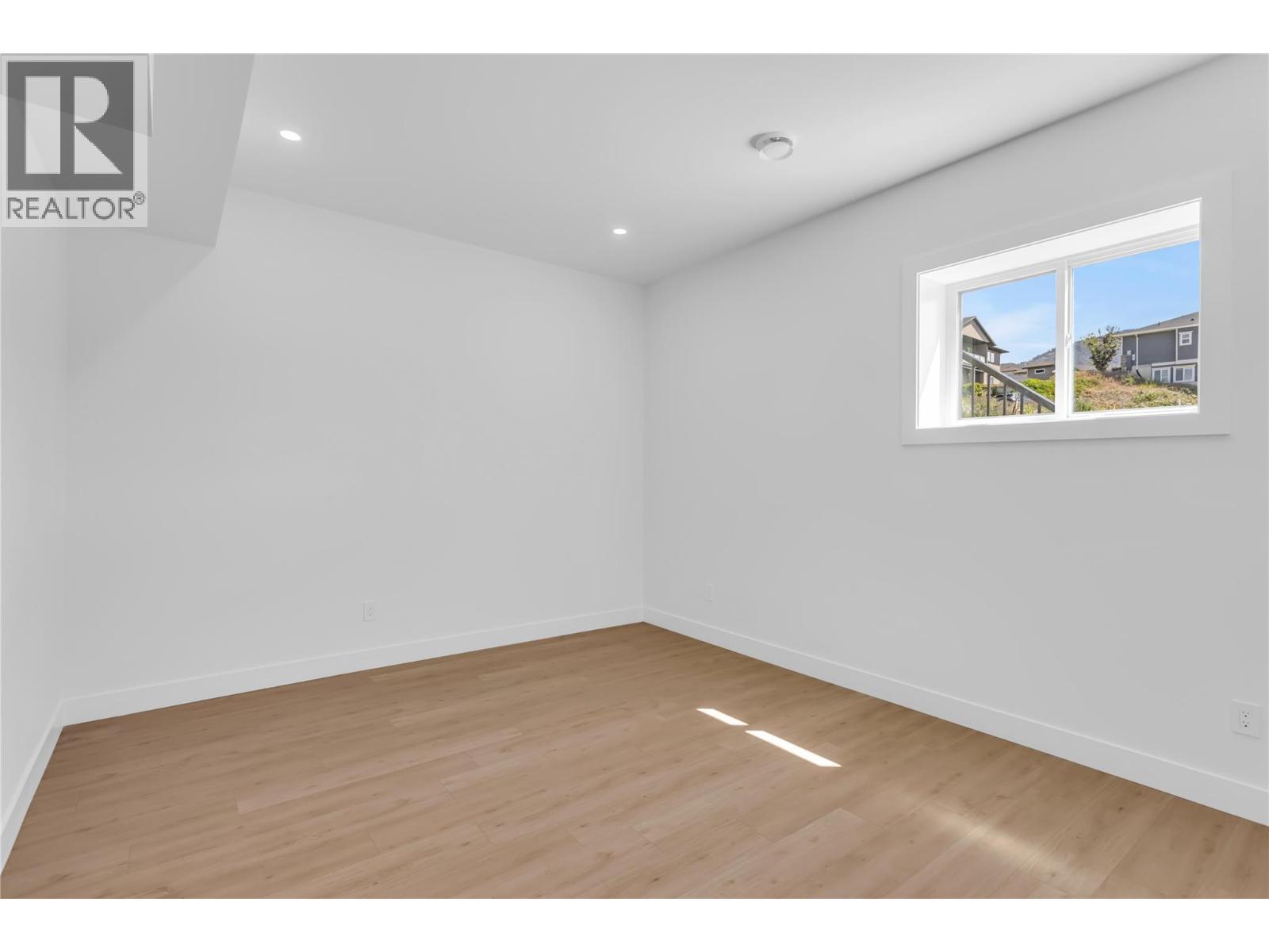 Basement Bedroom - 1152 Hume Avenue, Kelowna, BC