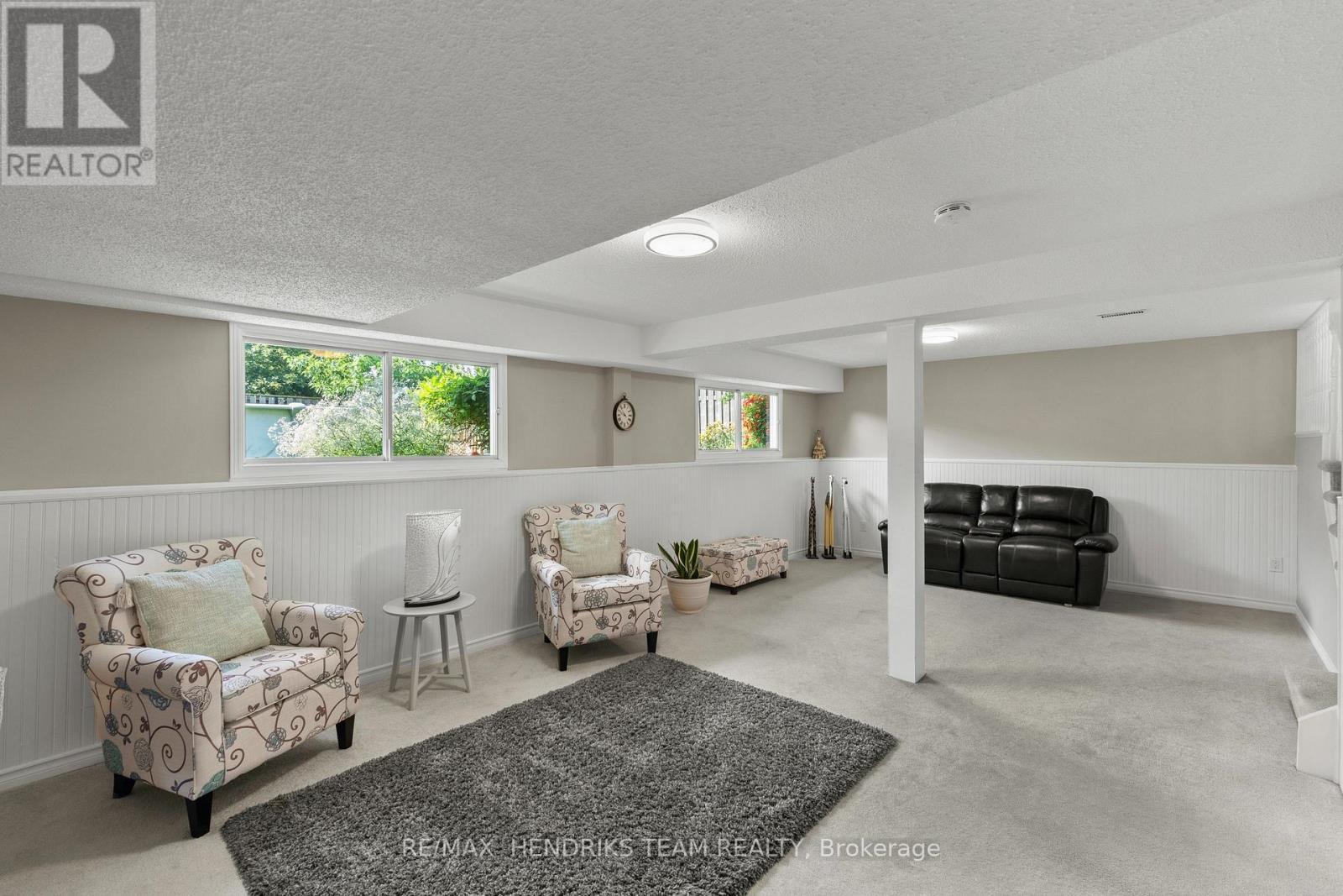 12 Stonebridge Gate, St. Catharines (Grapeview), ON