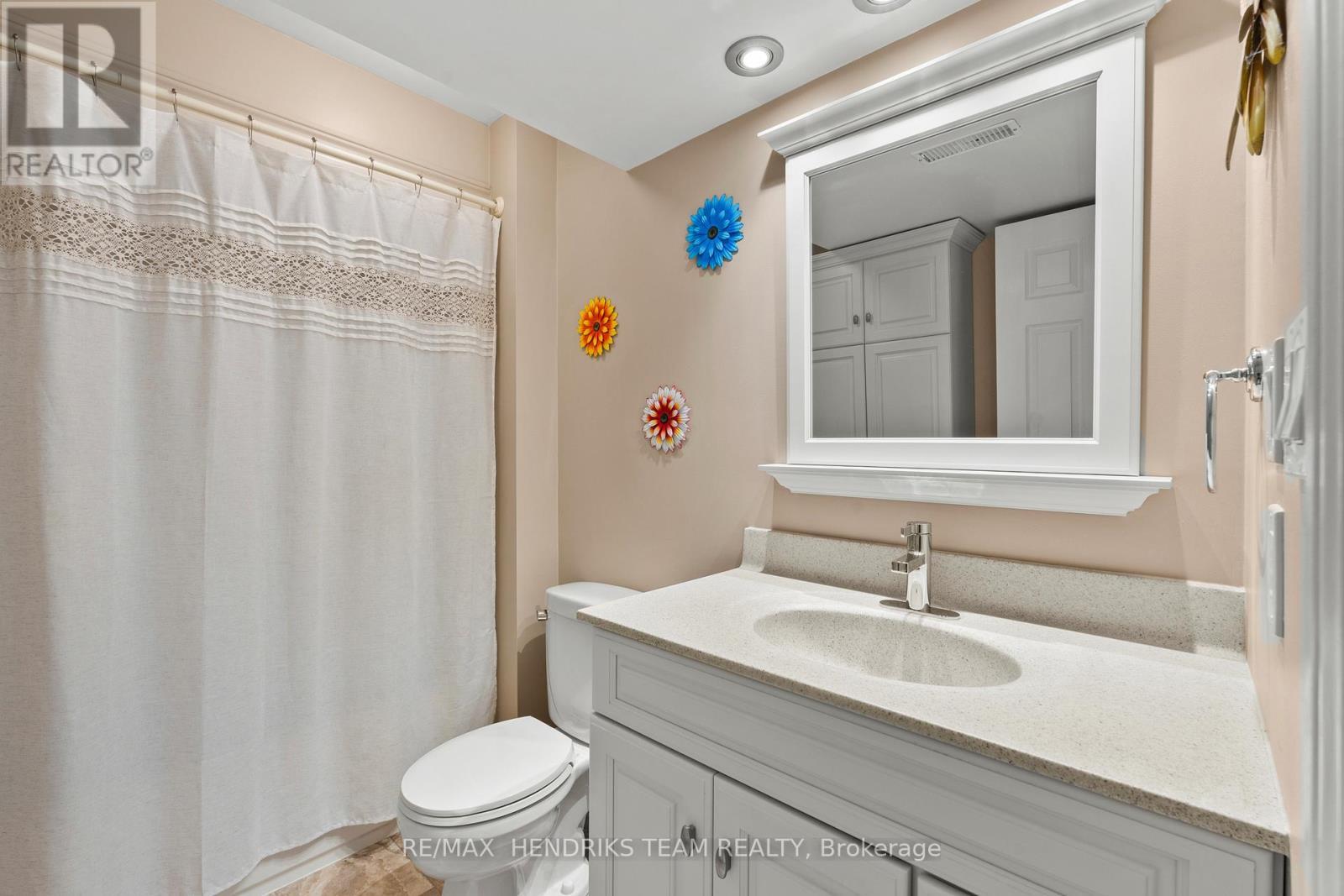 12 Stonebridge Gate, St. Catharines (Grapeview), ON