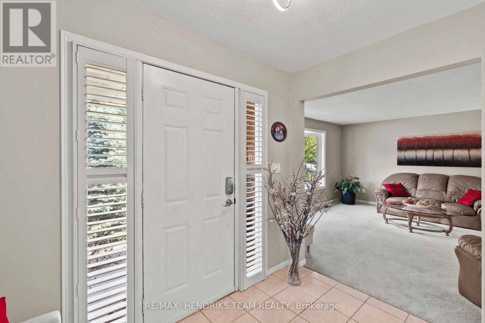 12 Stonebridge Gate, St. Catharines (Grapeview), ON