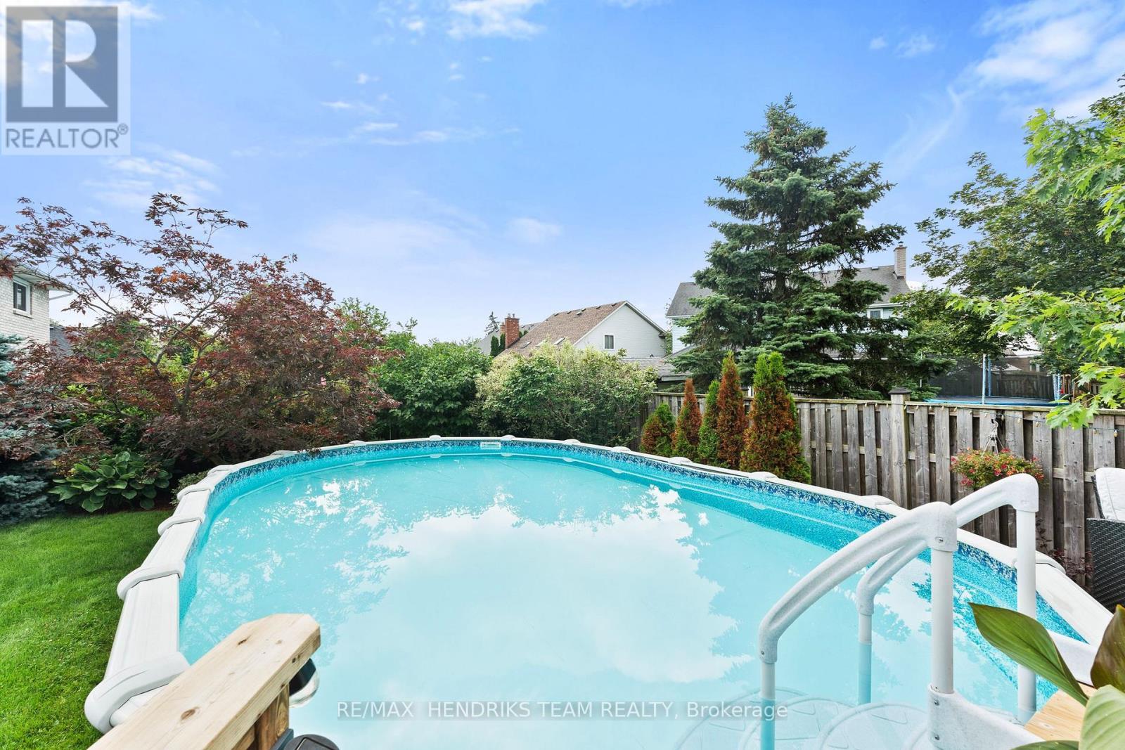 12 Stonebridge Gate, St. Catharines (Grapeview), ON