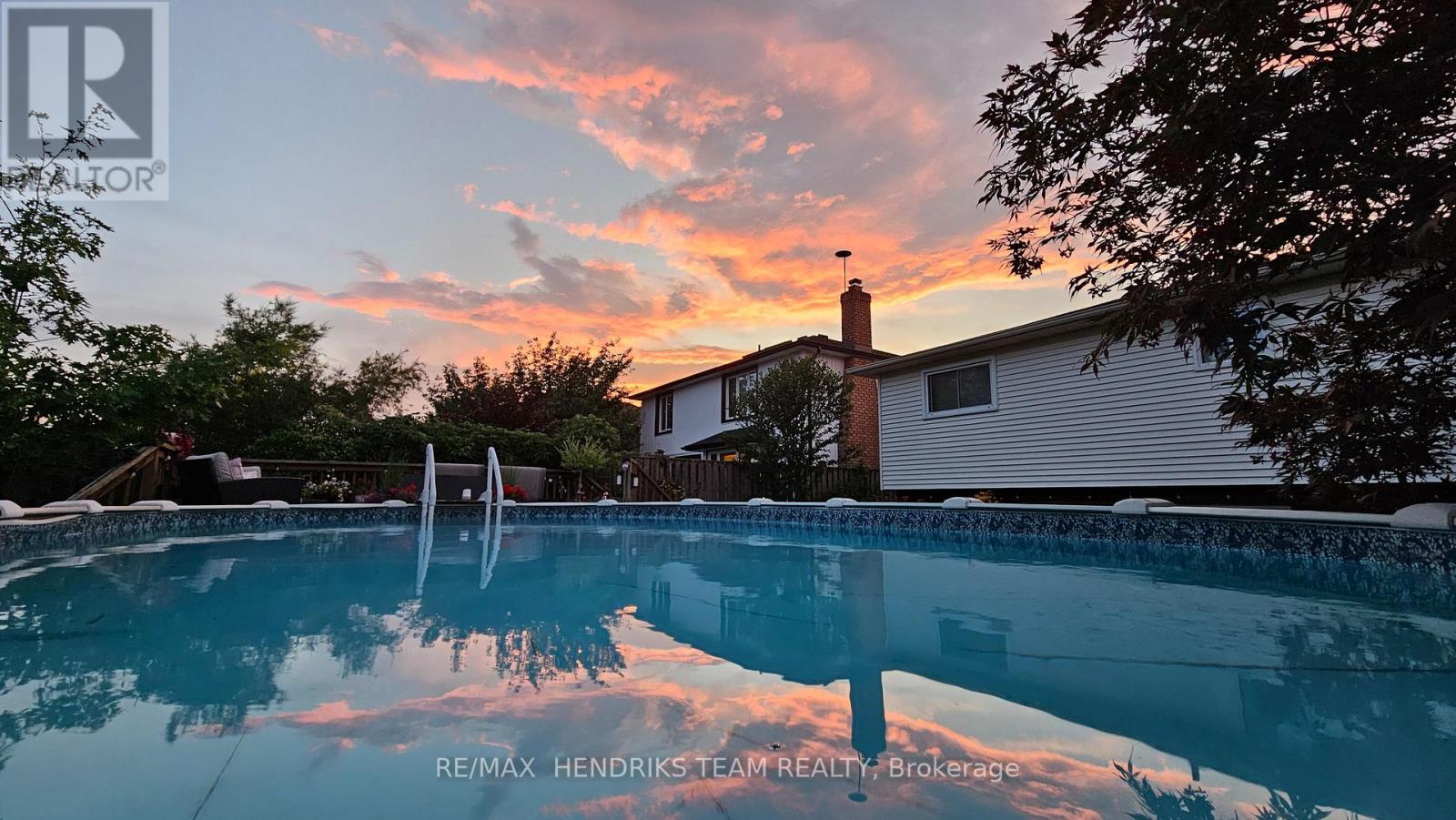 12 Stonebridge Gate, St. Catharines (Grapeview), ON