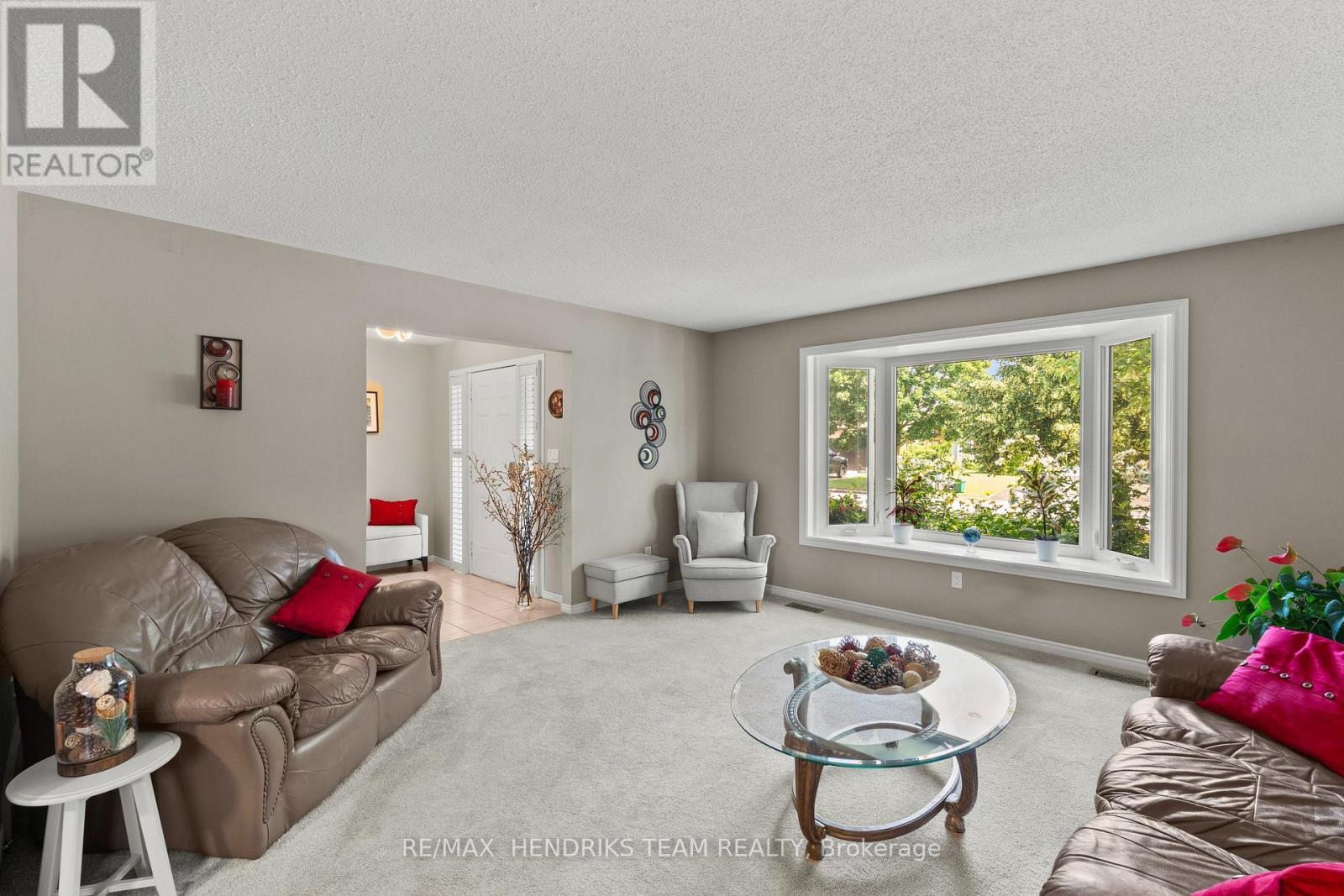 12 Stonebridge Gate, St. Catharines (Grapeview), ON