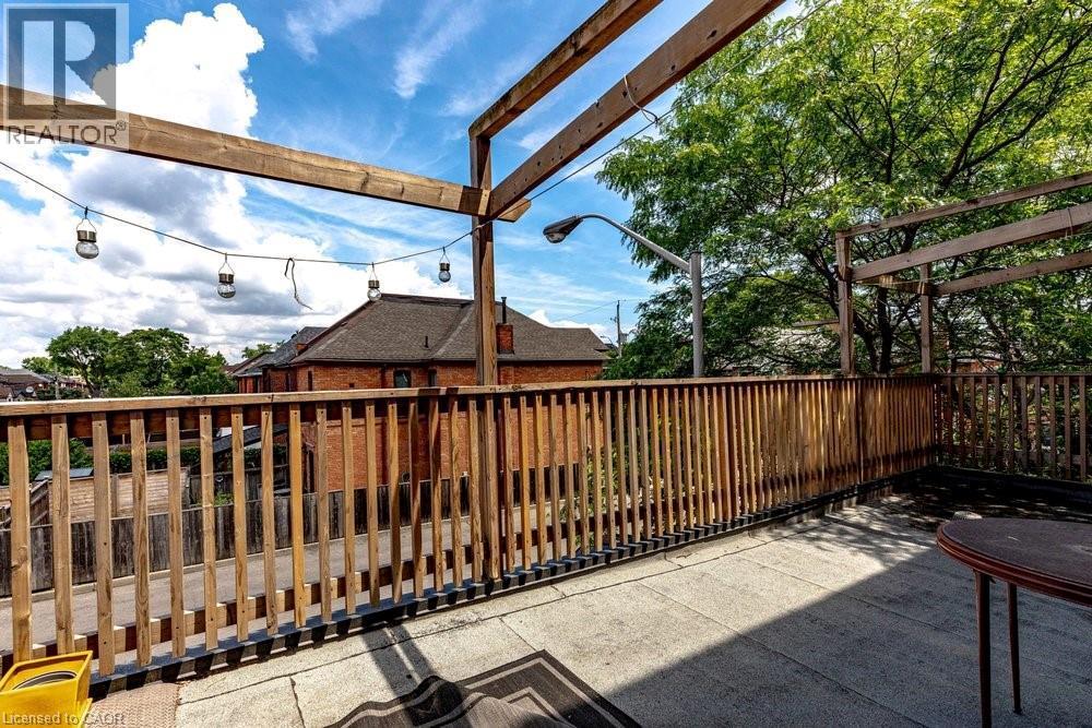 433 Barton Street E Unit# 204, Hamilton, ON
