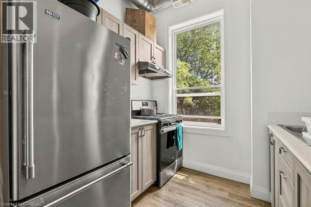 433 Barton Street E Unit# 204, Hamilton, ON