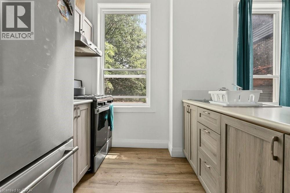 433 Barton Street E Unit# 204, Hamilton, ON