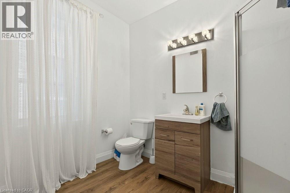 433 Barton Street E Unit# 204, Hamilton, ON