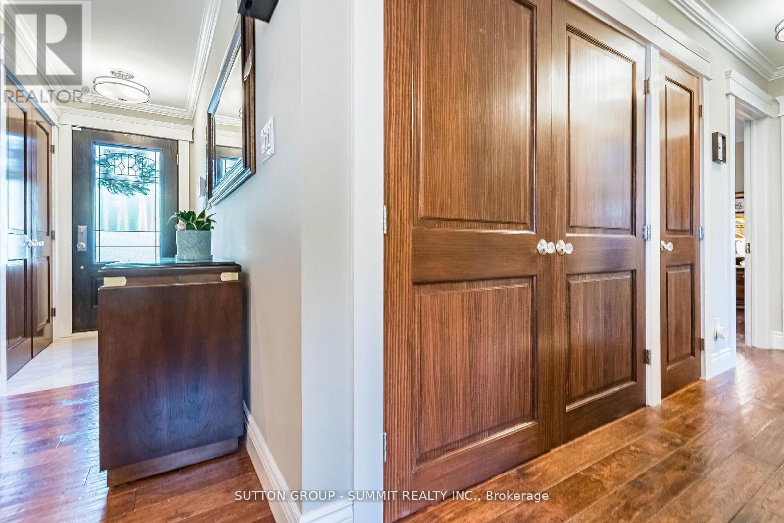 2084 Edinburgh Drive, Burlington, ON