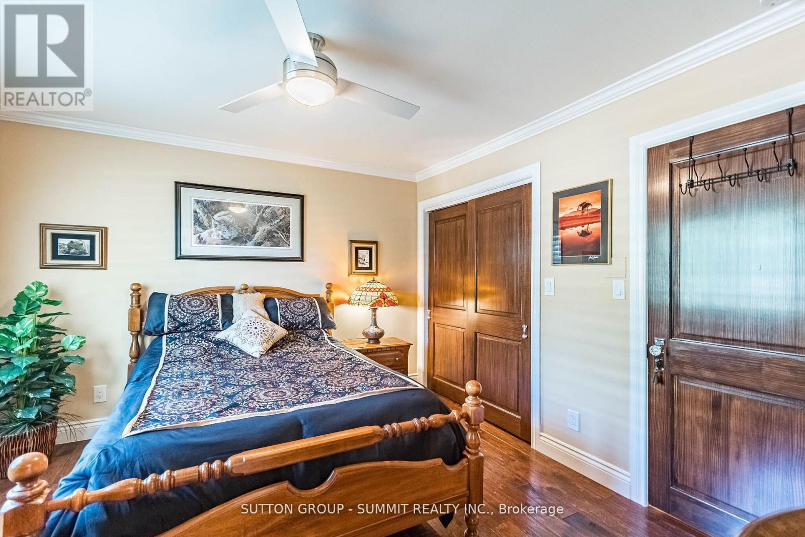 2084 Edinburgh Drive, Burlington, ON