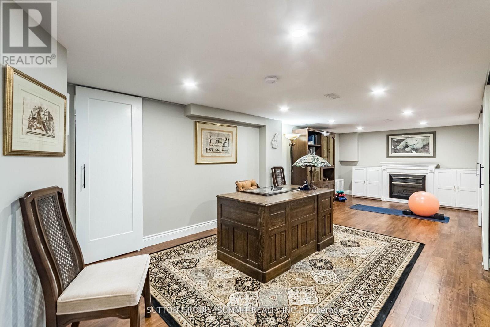2084 Edinburgh Drive, Burlington, ON