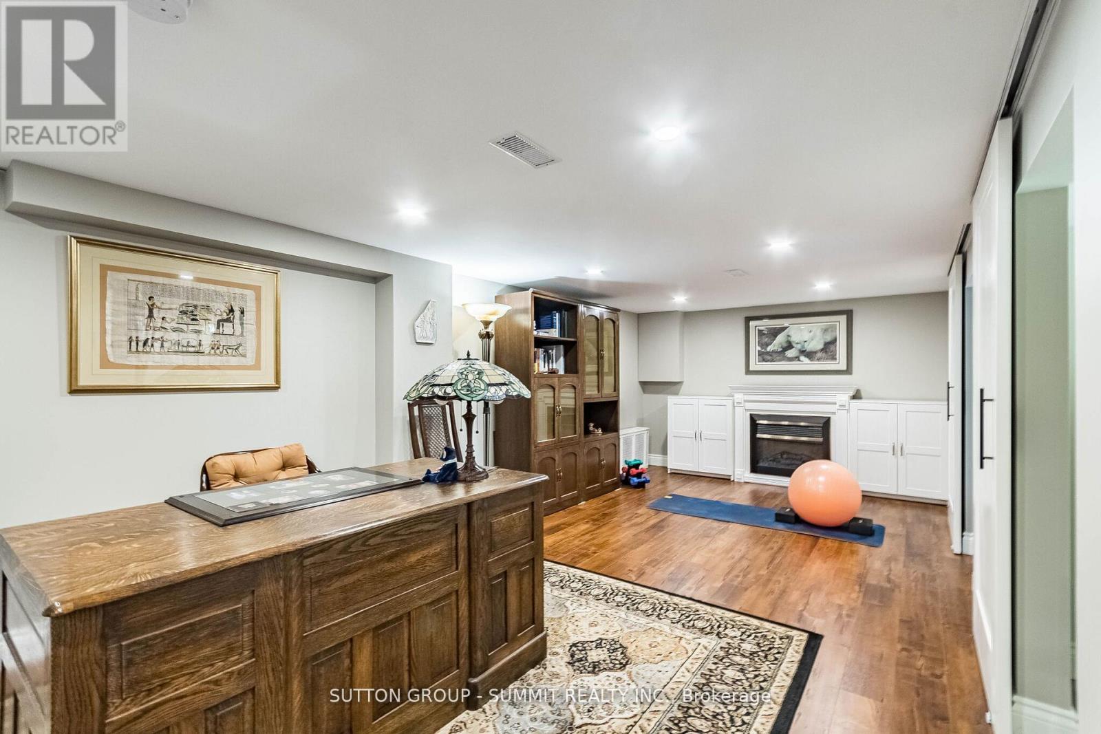 2084 Edinburgh Drive, Burlington, ON