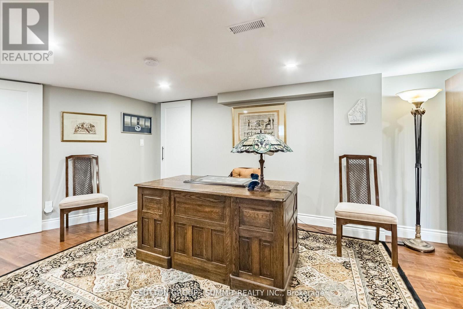 2084 Edinburgh Drive, Burlington, ON