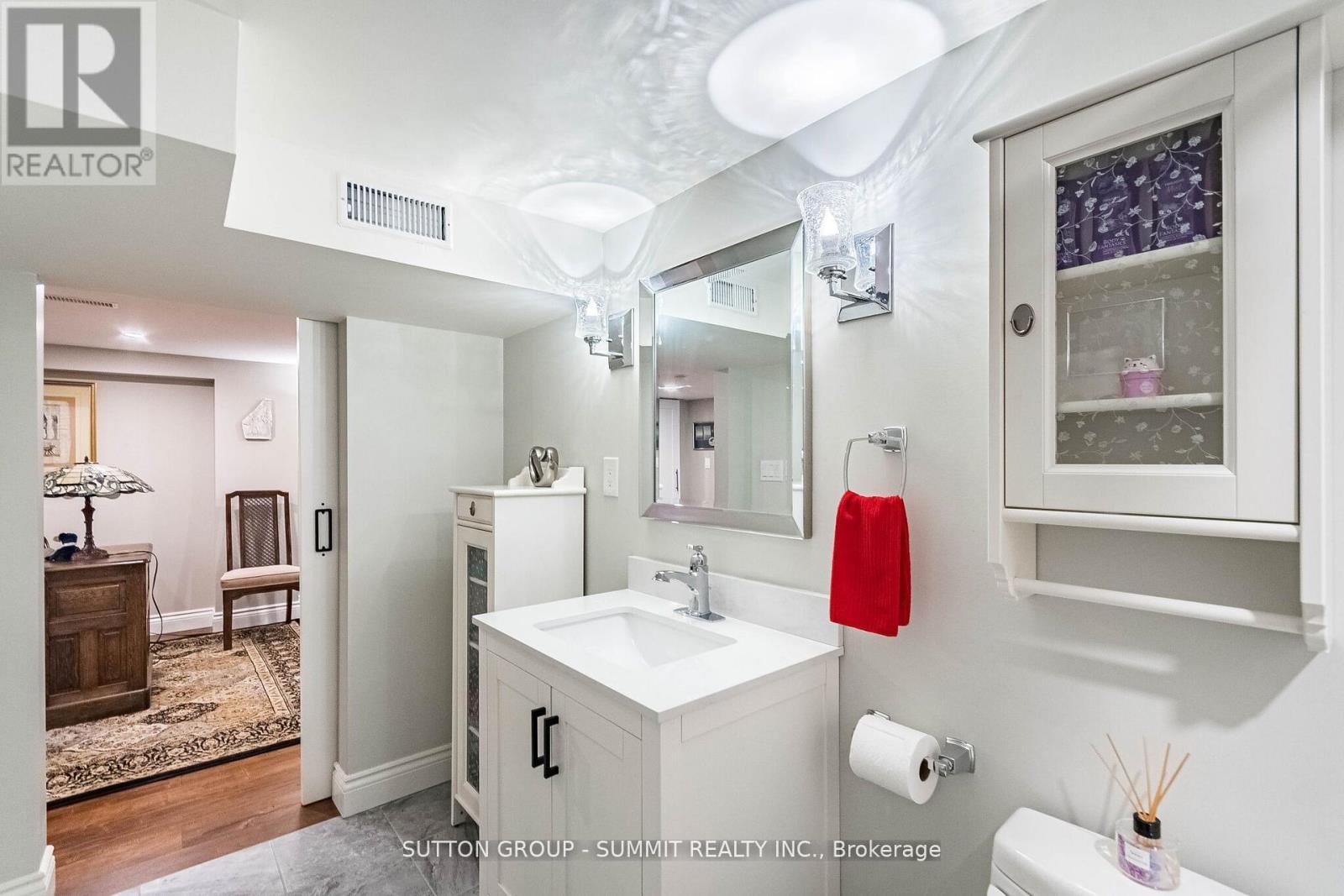 2084 Edinburgh Drive, Burlington, ON