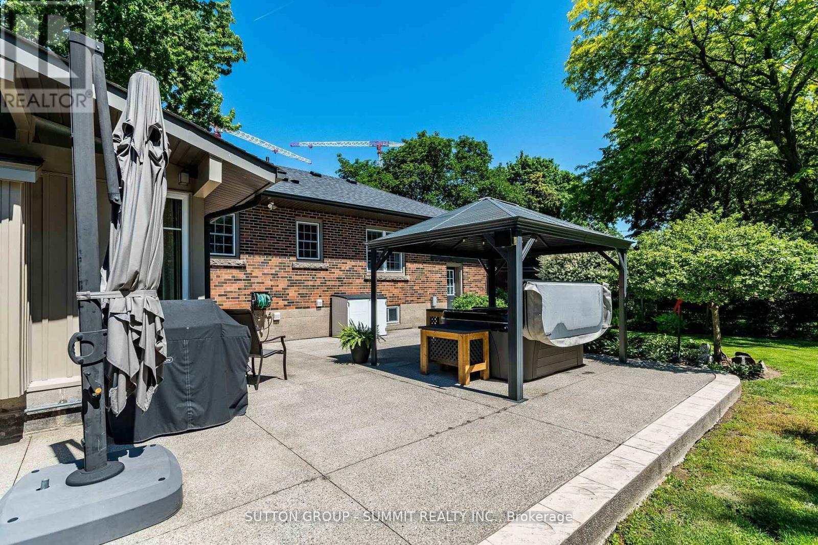 2084 Edinburgh Drive, Burlington, ON