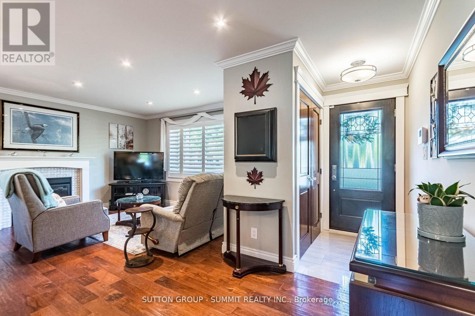2084 Edinburgh Drive, Burlington, ON