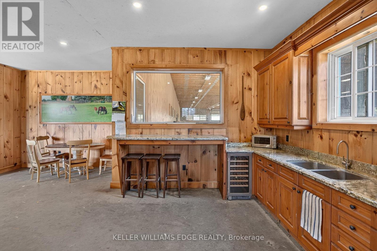 VIEWING AREA OF THE ARENA - 564 8Th Concession Road E, Hamilton, ON