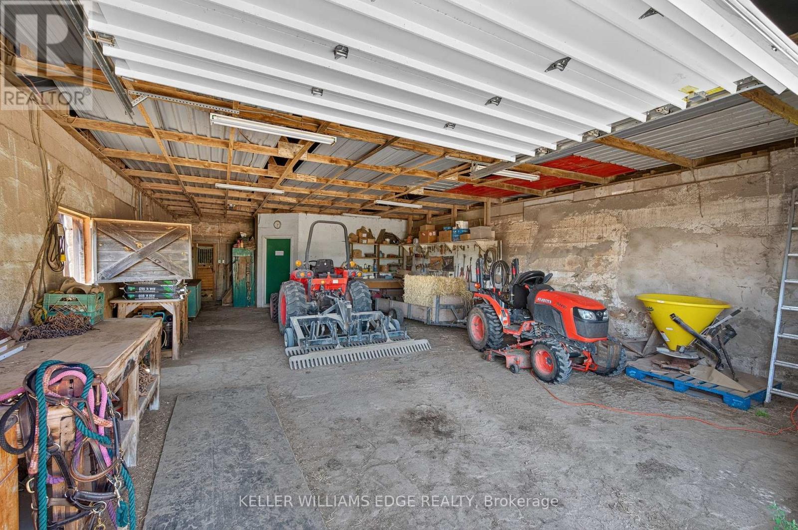 EQUIPMENT STORAGE - 564 8Th Concession Road E, Hamilton, ON