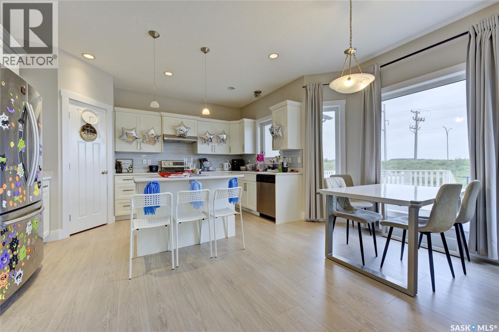 1063 Glacial Shores Common, Saskatoon, SK