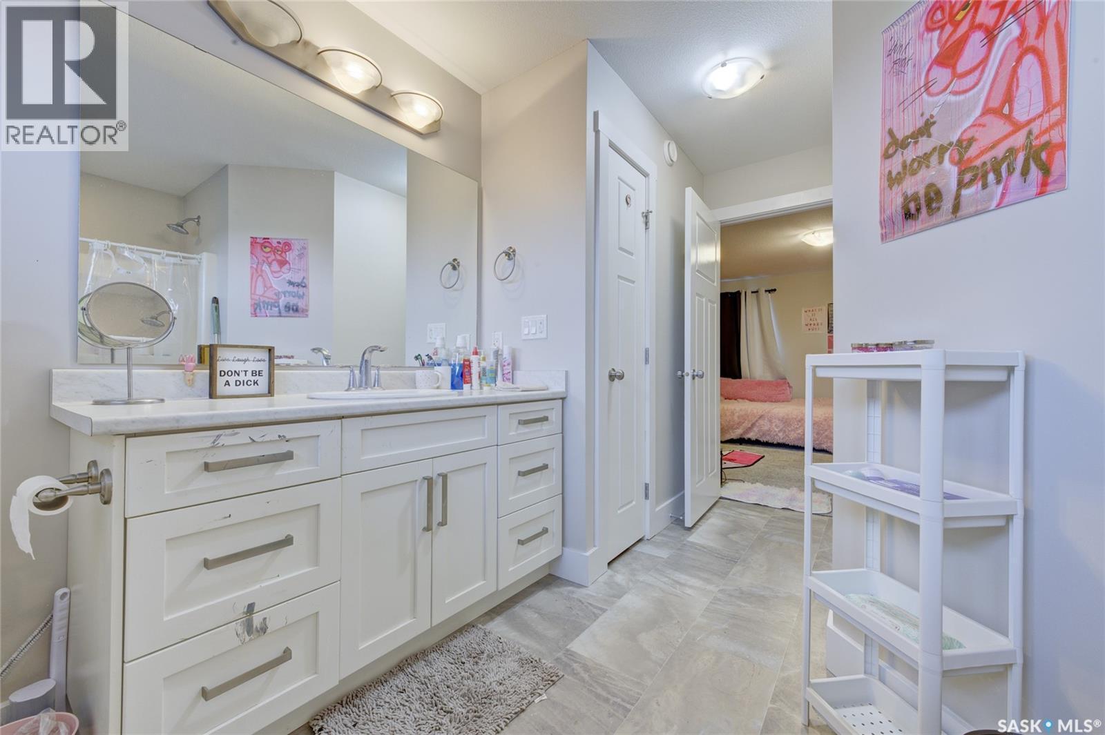 1063 Glacial Shores Common, Saskatoon, SK