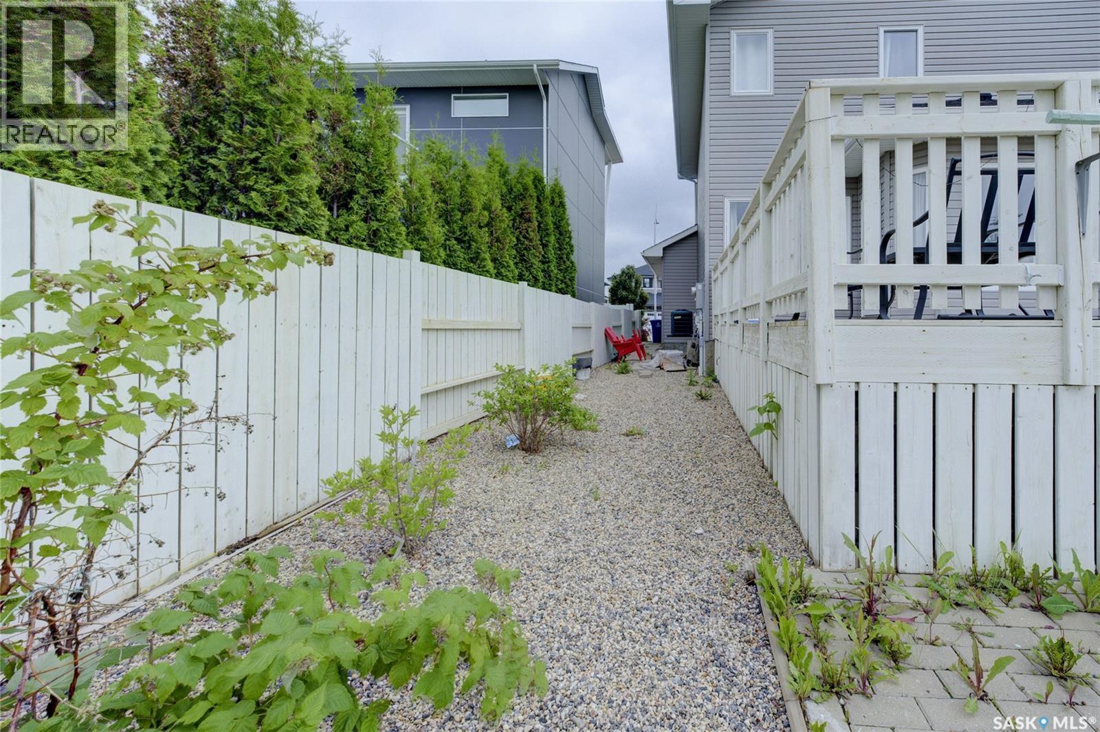 1063 Glacial Shores Common, Saskatoon, SK