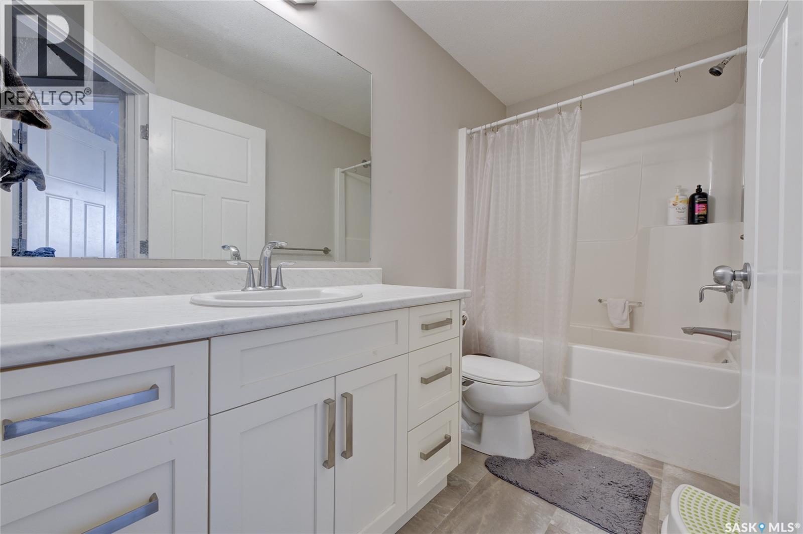 1063 Glacial Shores Common, Saskatoon, SK