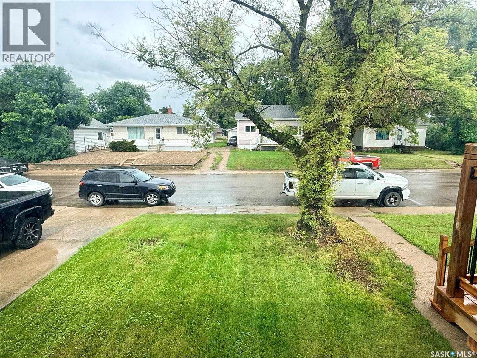 160 3Rd Avenue Se, Swift Current, SK