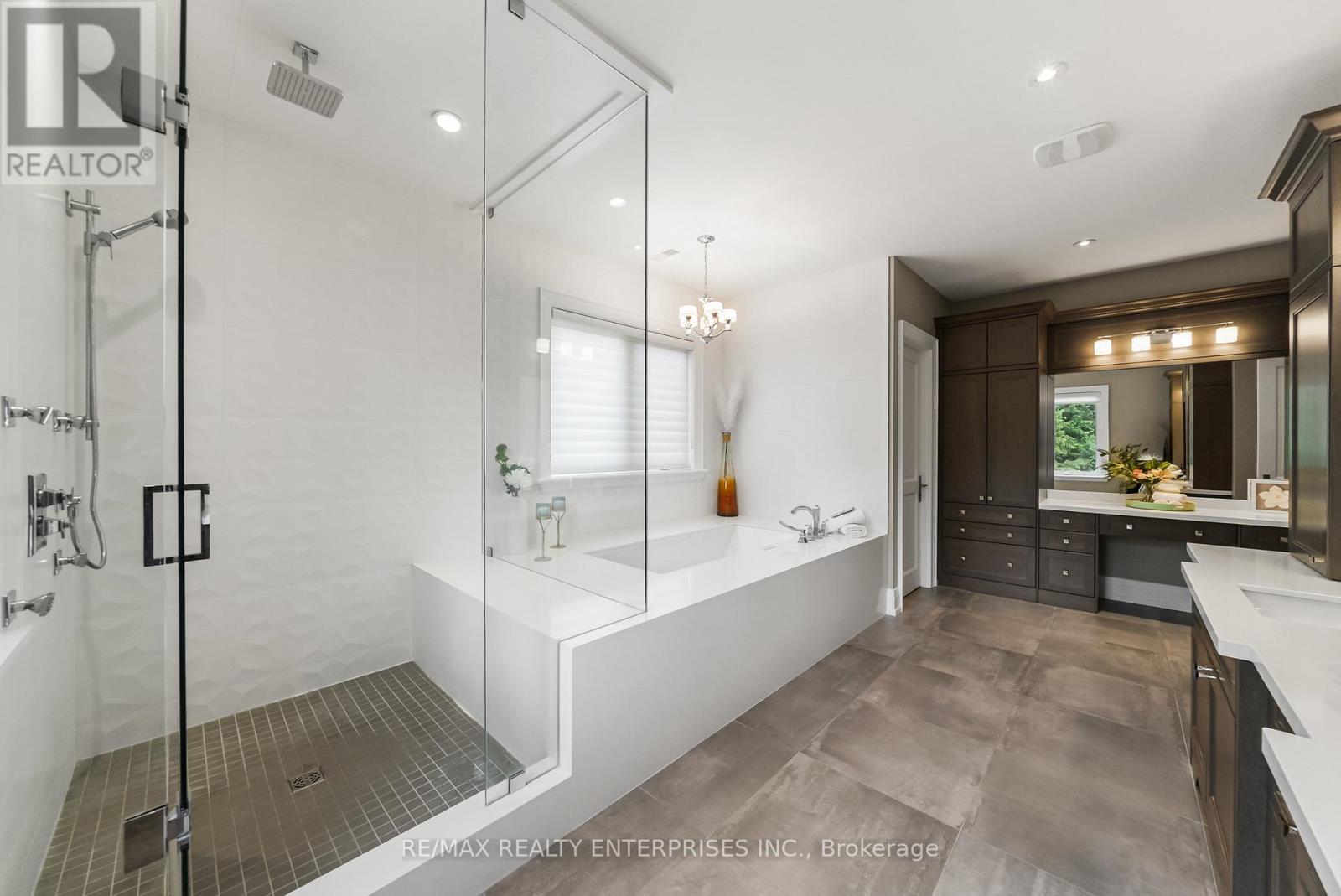 6628 Rothschild Trail, Mississauga, ON