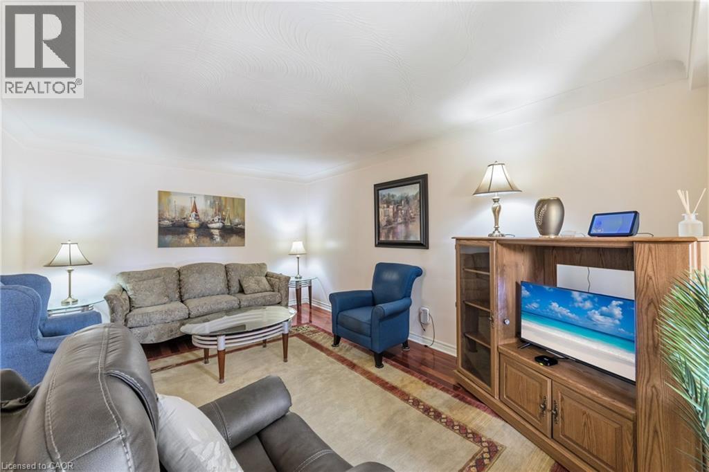 122 Greencedar Drive, Hamilton, ON