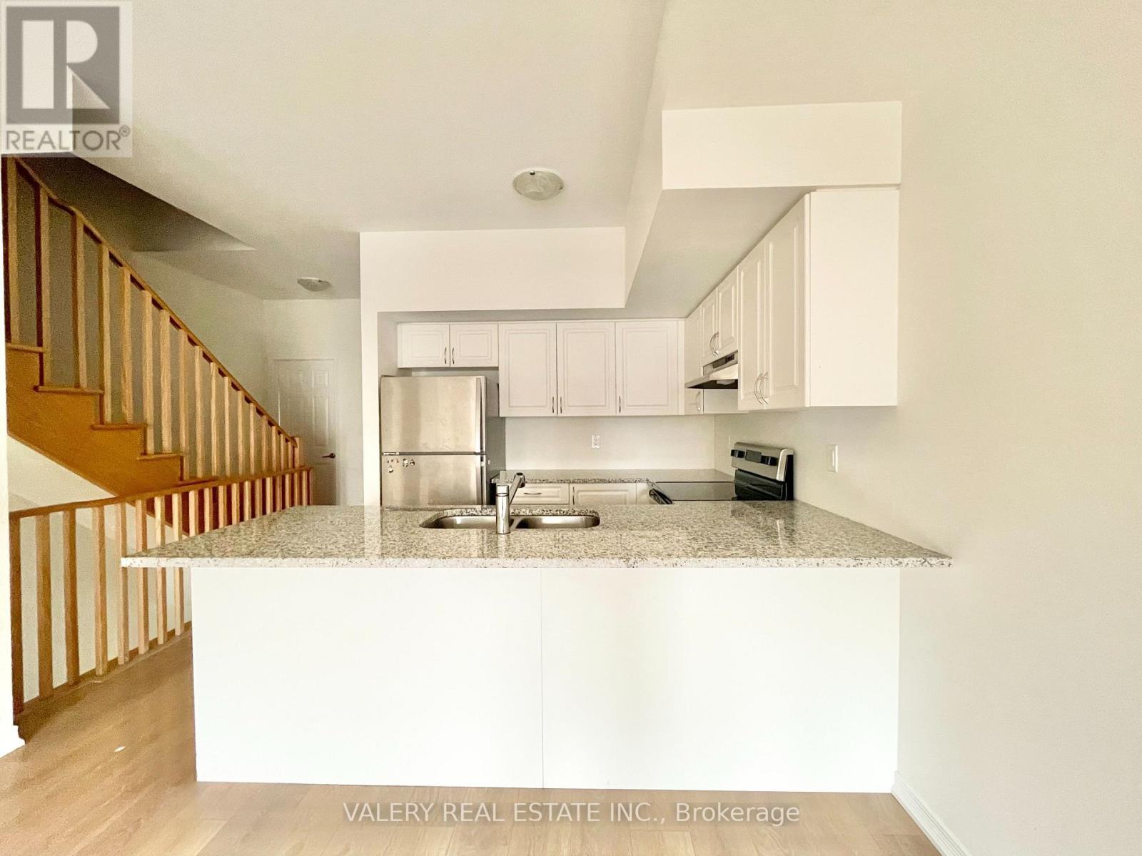 157 Danzatore Path, Oshawa, ON