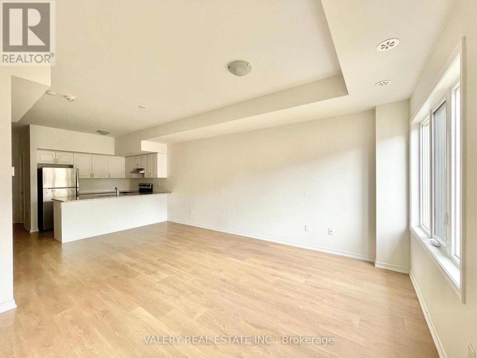 157 Danzatore Path, Oshawa, ON