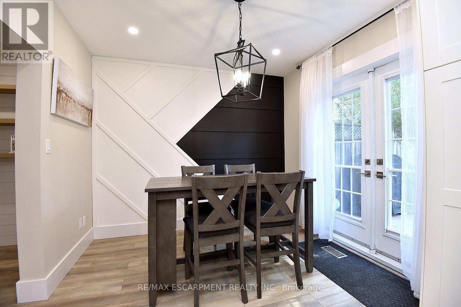 1091 Upper Wellington Street, Hamilton, ON