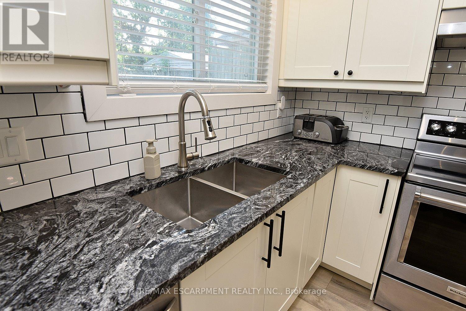 1091 Upper Wellington Street, Hamilton, ON