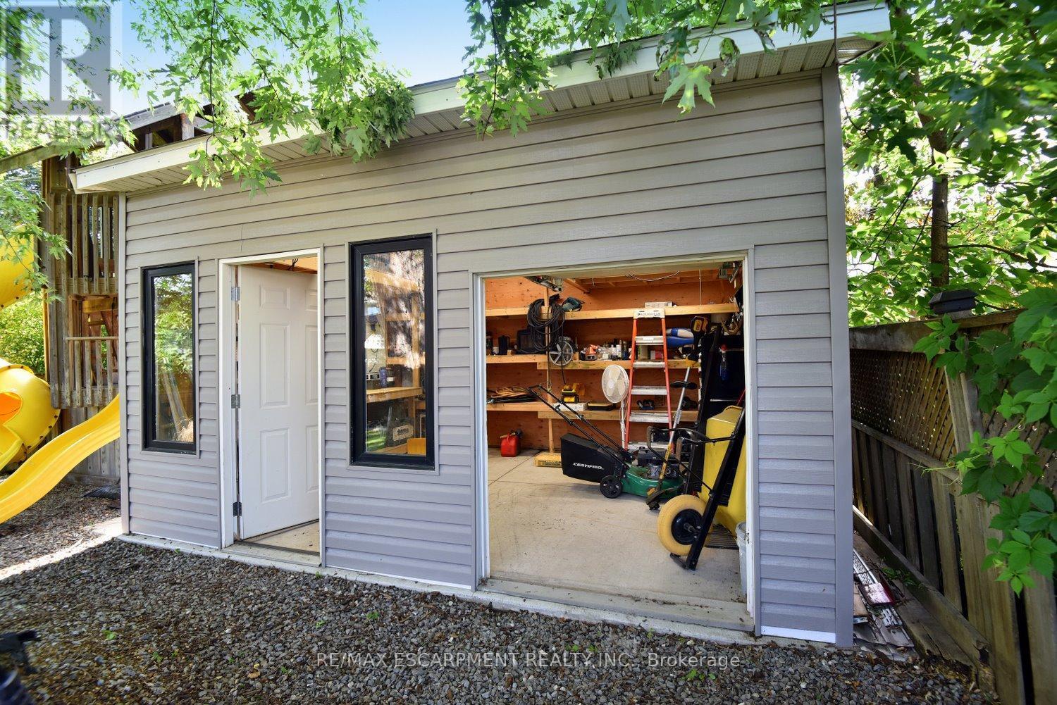 1091 Upper Wellington Street, Hamilton, ON