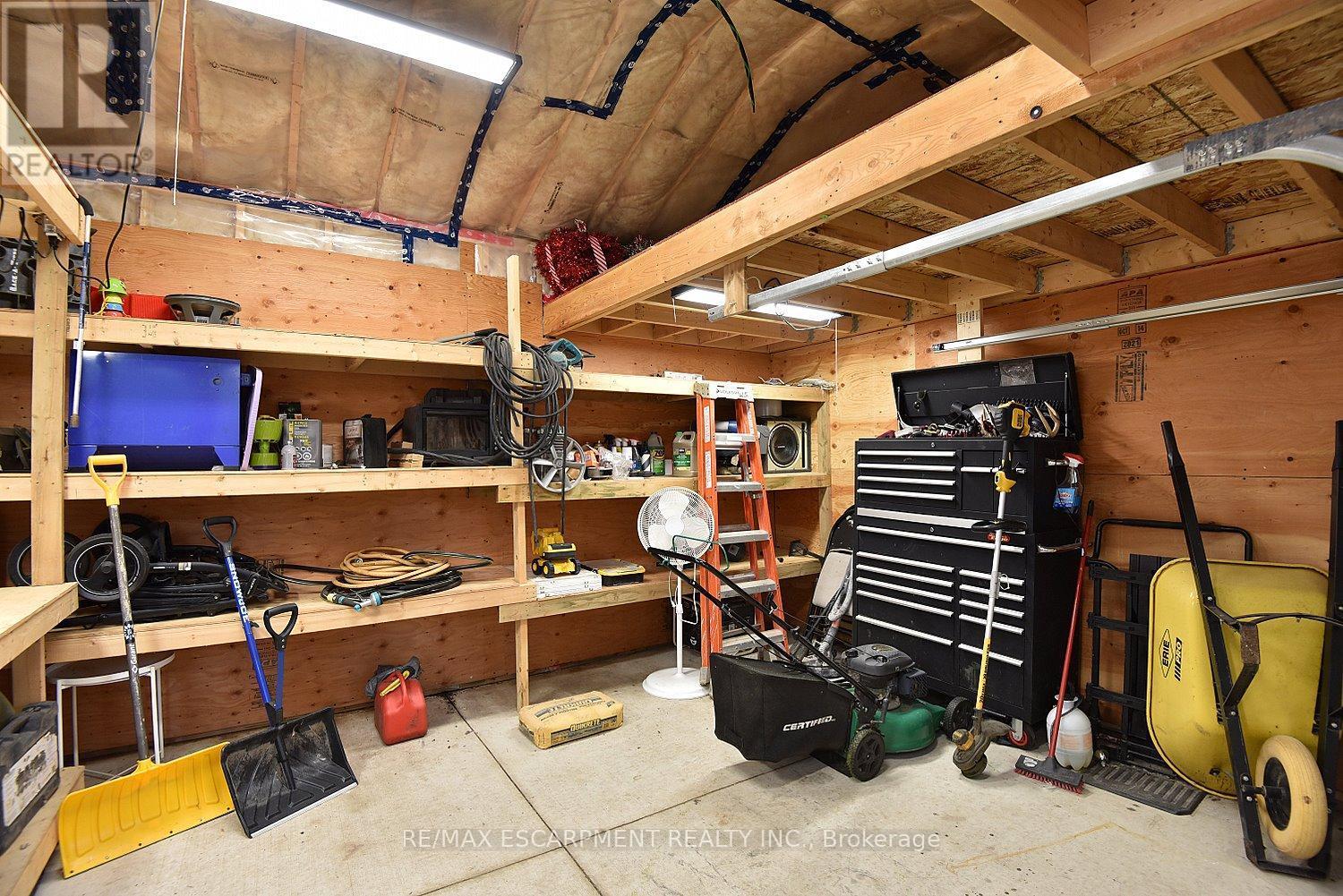 1091 Upper Wellington Street, Hamilton, ON