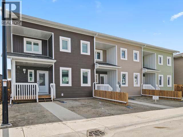 53 Wyvern Avenue, Whitehorse, YT - Outdoor With Facade