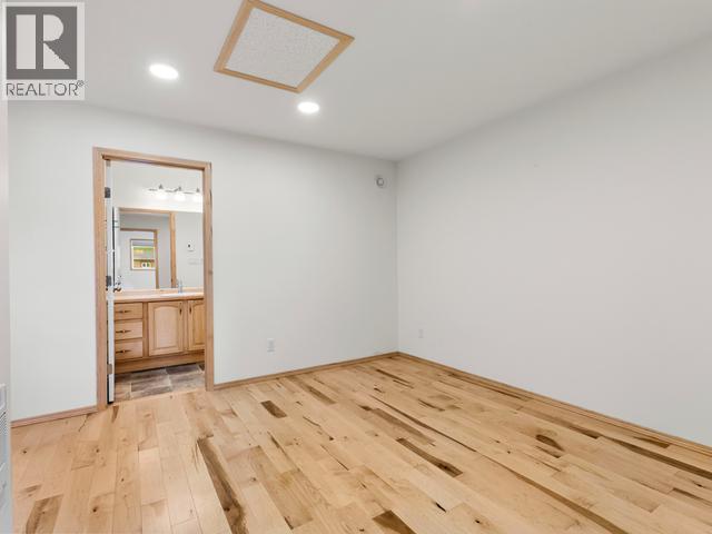 53 Wyvern Avenue, Whitehorse, YT - Indoor Photo Showing Other Room