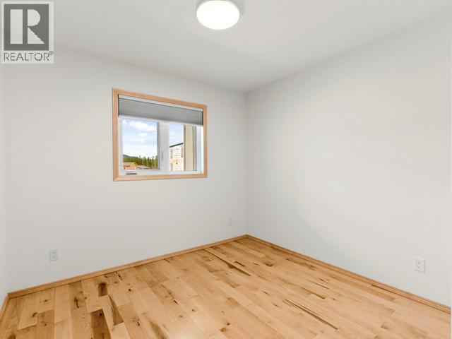53 Wyvern Avenue, Whitehorse, YT - Indoor Photo Showing Other Room