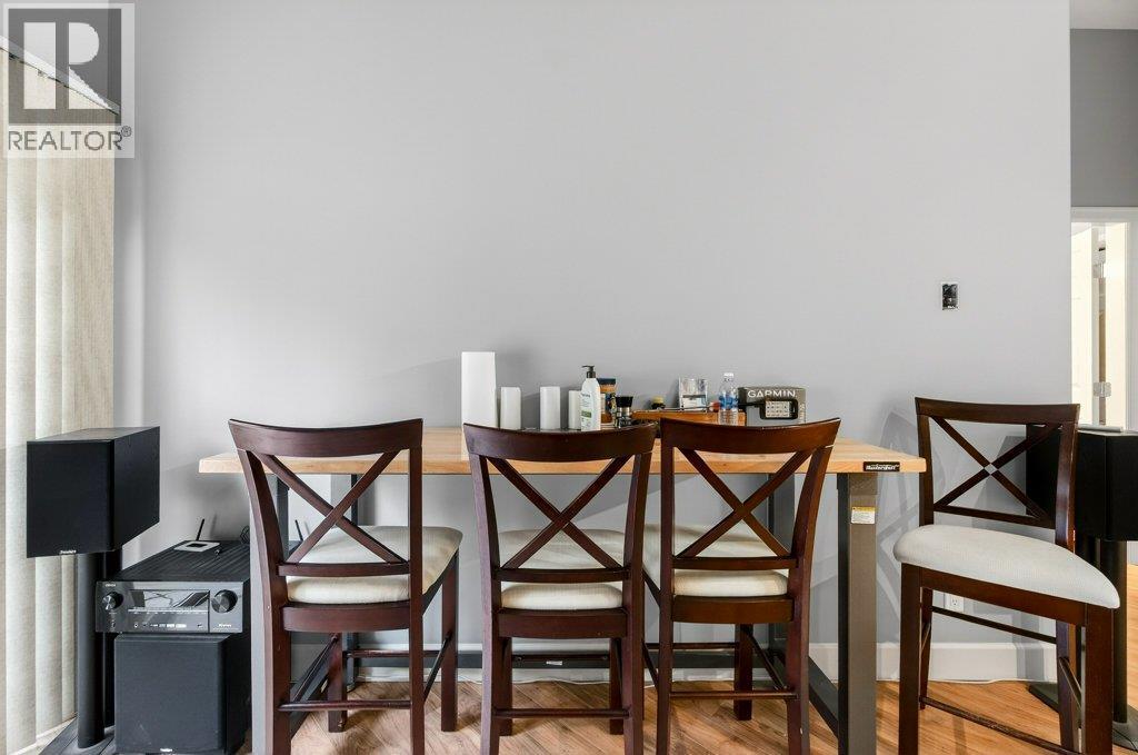 1 Wolfe Street, Sicamous, BC - Indoor Photo Showing Dining Room