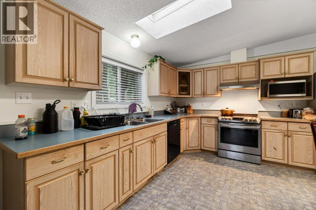 1 Wolfe Street, Sicamous, BC - Indoor Photo Showing Kitchen With Double Sink