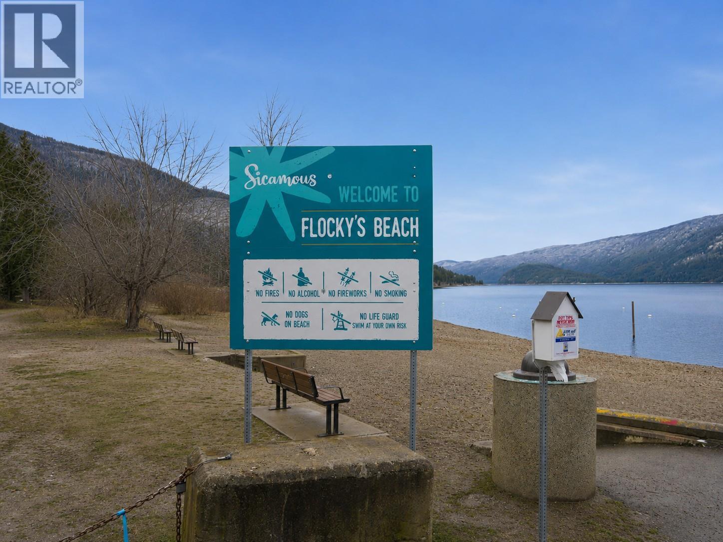 1 Wolfe Street, Sicamous, BC - Outdoor With Body Of Water With View