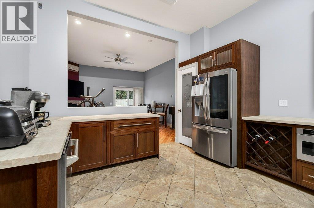 1 Wolfe Street, Sicamous, BC - Indoor Photo Showing Kitchen
