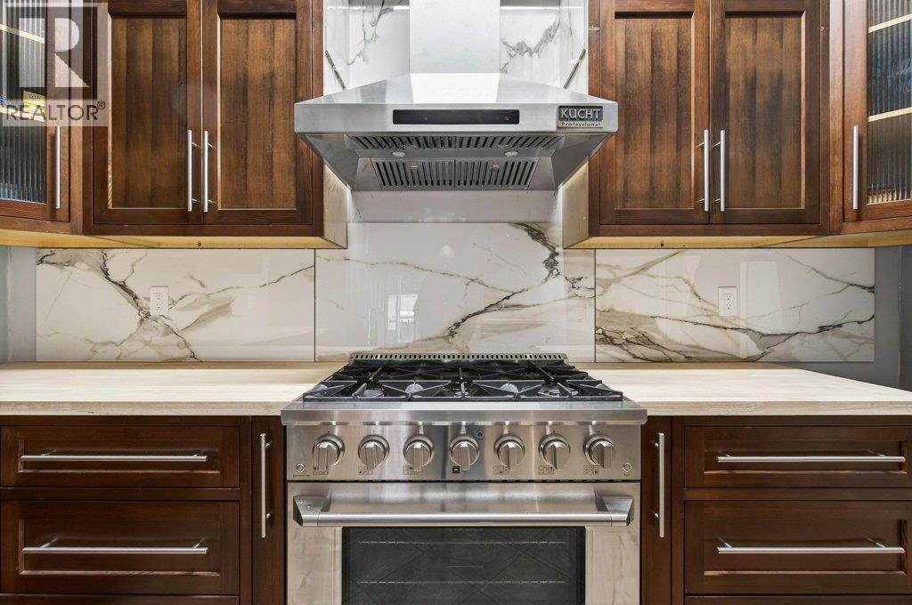 1 Wolfe Street, Sicamous, BC - Indoor Photo Showing Kitchen