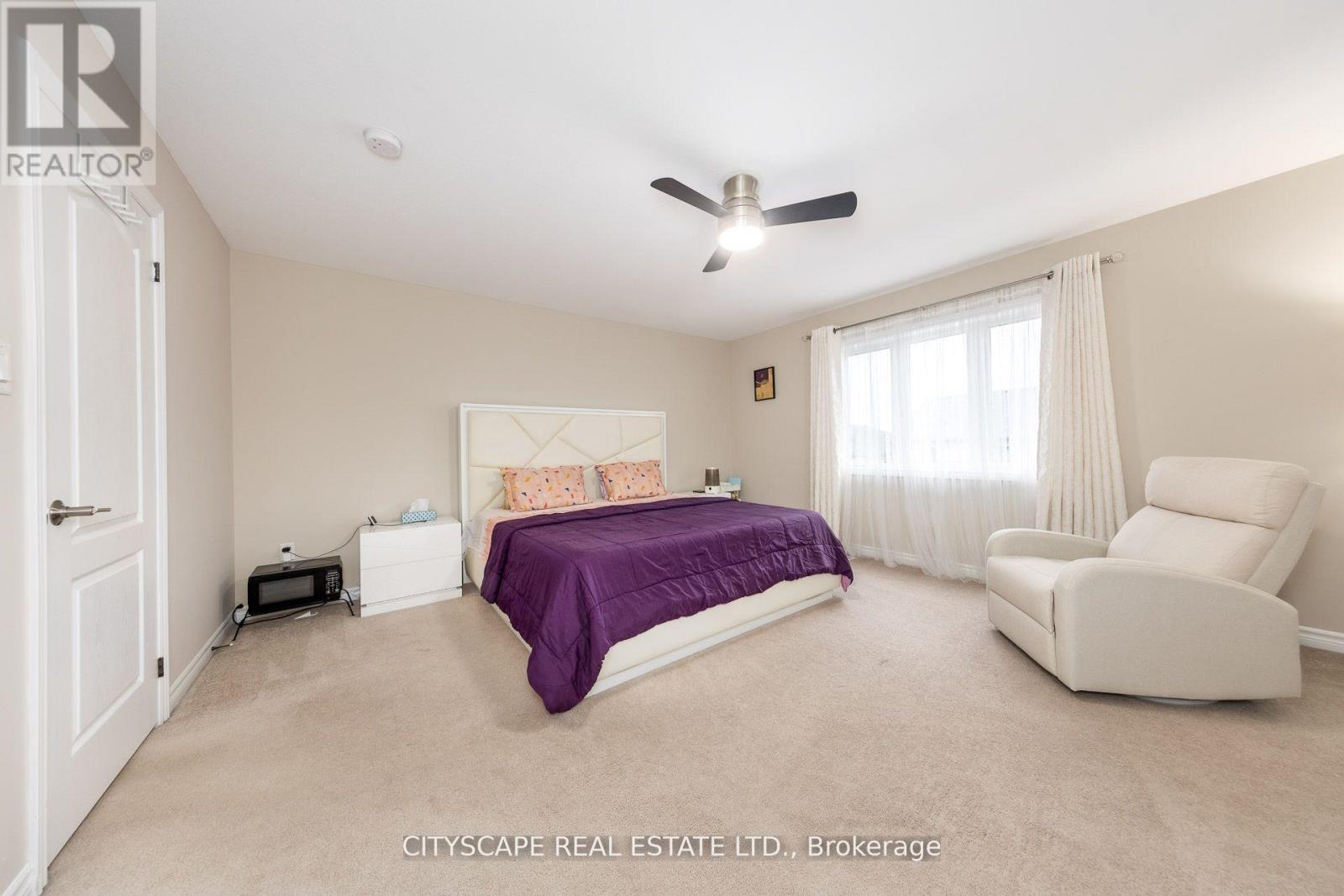 121 Crafter Crescent, Hamilton, ON